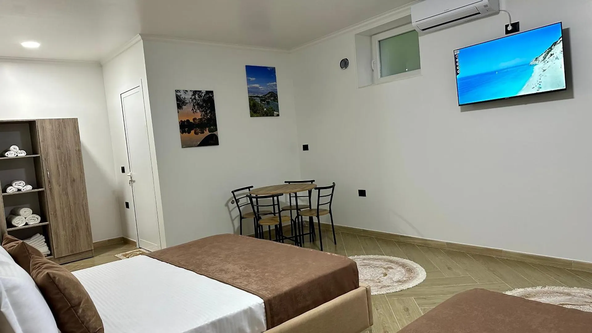 Three Brothers Shiroka Guest house